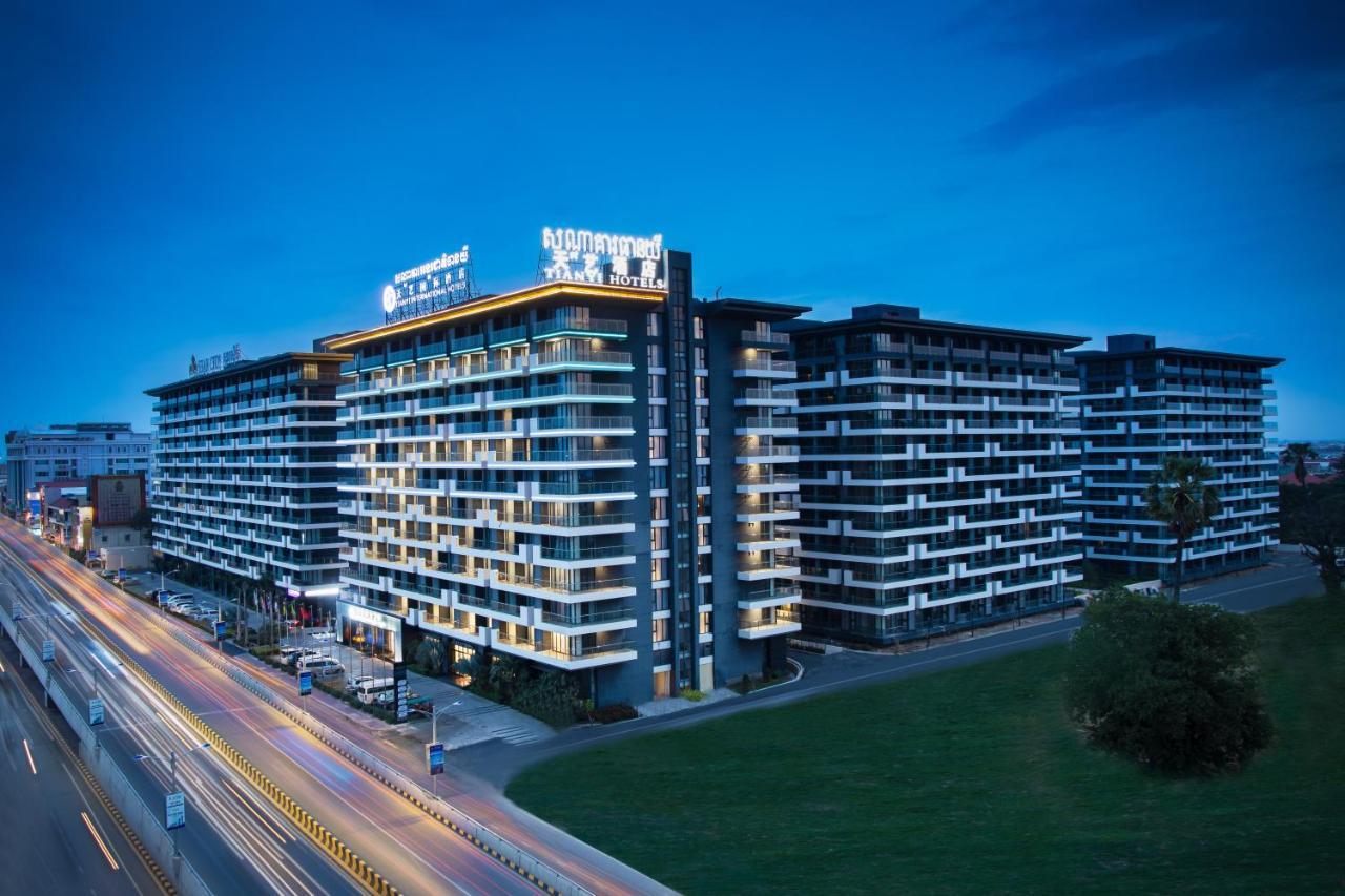 Tian Yi International Hotel 天艺国际酒店 Phnom Penh Exterior foto